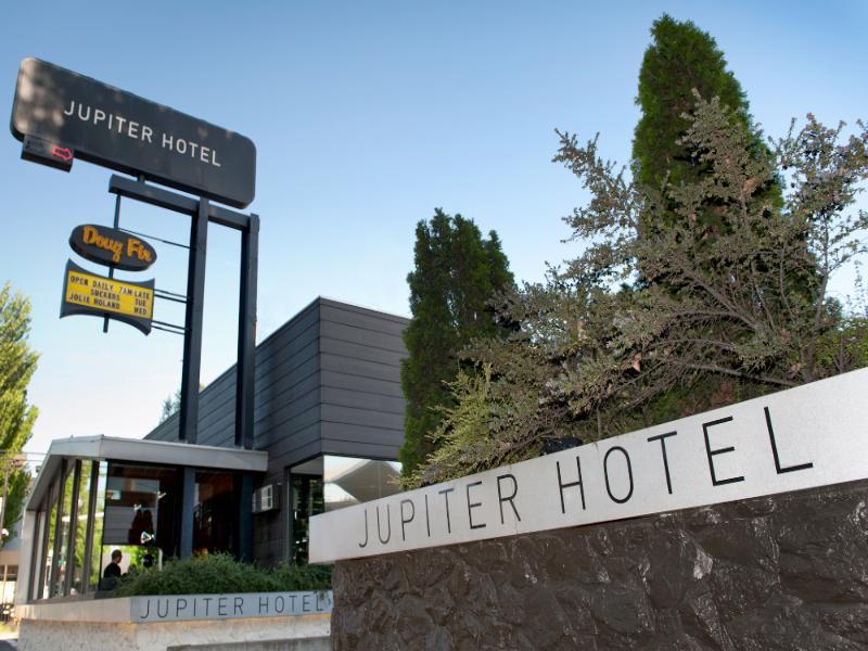 Jupiter Hotel Portland Exterior photo